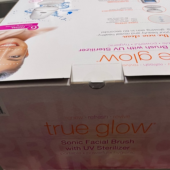 CONAIR NIB AUTHENTIC TRUE GLOW SONIC FACIAL BRUSH WITH UV STERILIZER - Picture 6 of 11